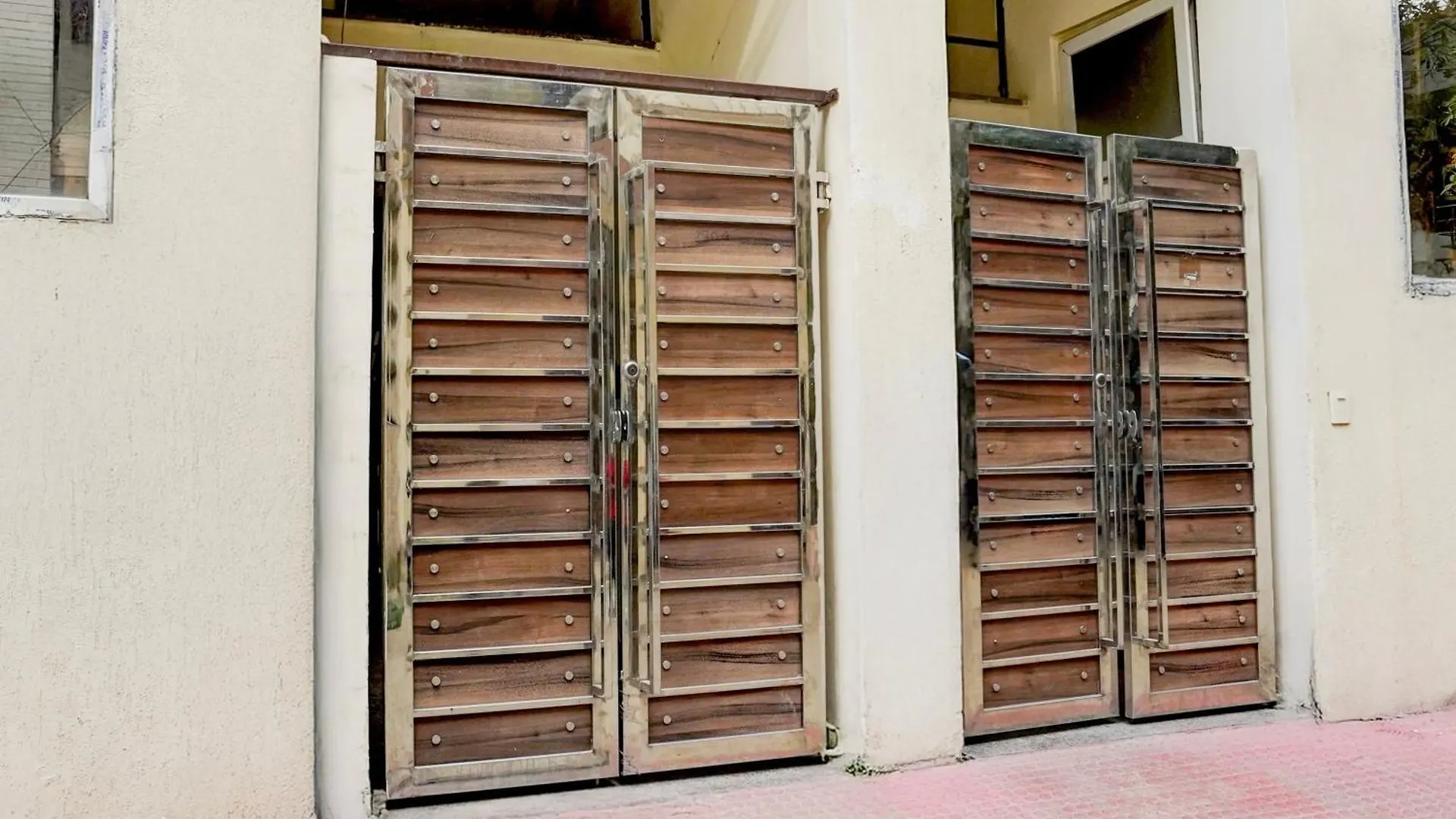 Hotel O Arpit Residency Gurgaon